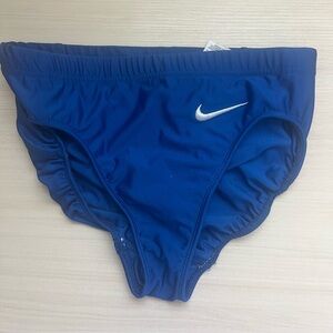 Nike team issued racing buns